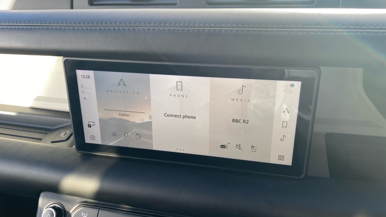 Land Rover Defender 3.0 D250 X-Dynamic SE 90 3dr Auto Diesel Estate